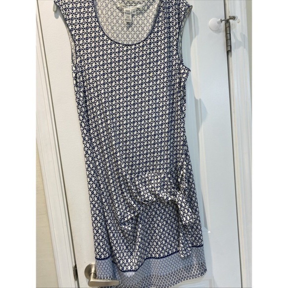 Max Studio Women's Sleeveless V-Neck Dress Blue, tie‎  Waist, Size XL  525
